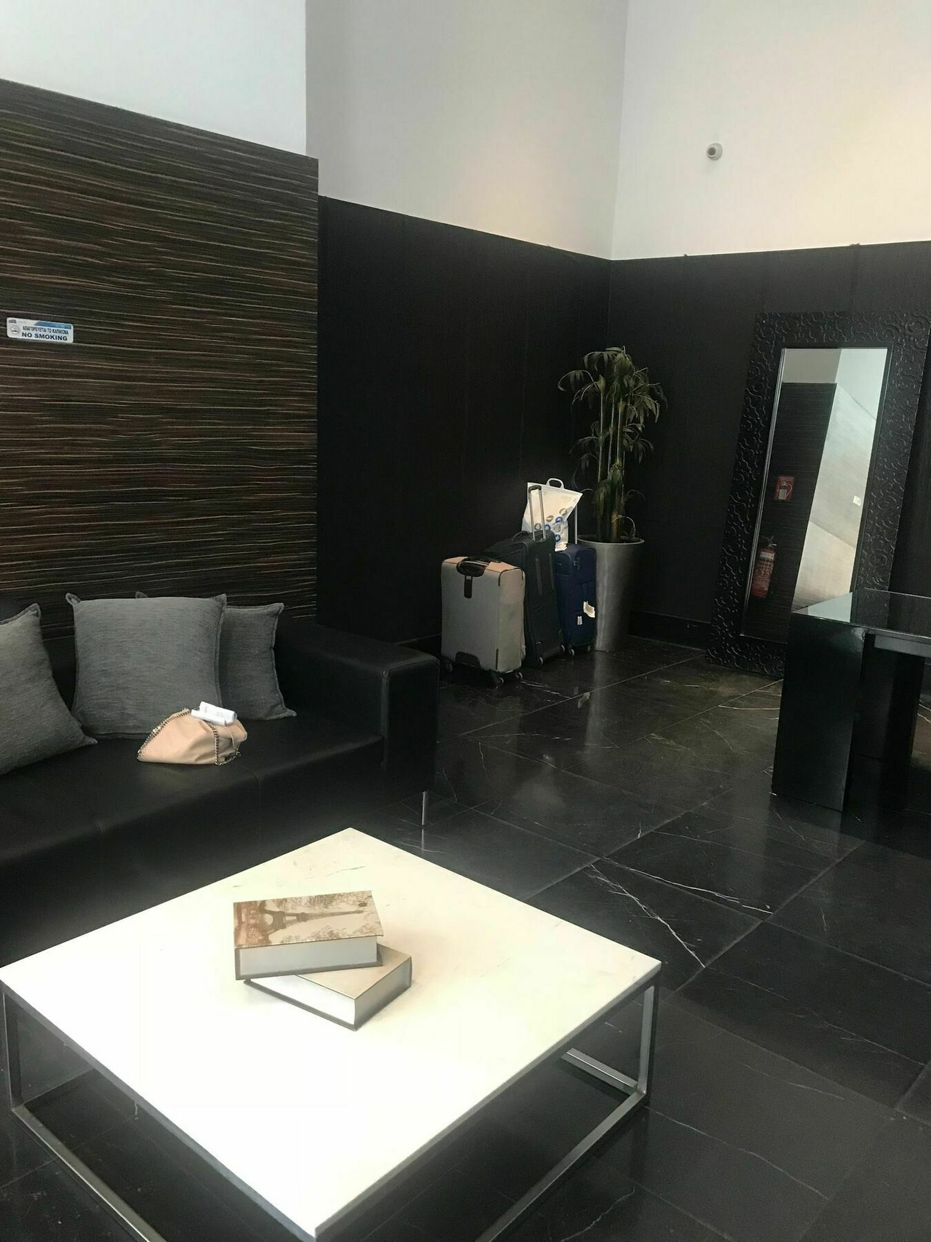 Finikoudes Luxury Apartments 拉纳卡 外观 照片