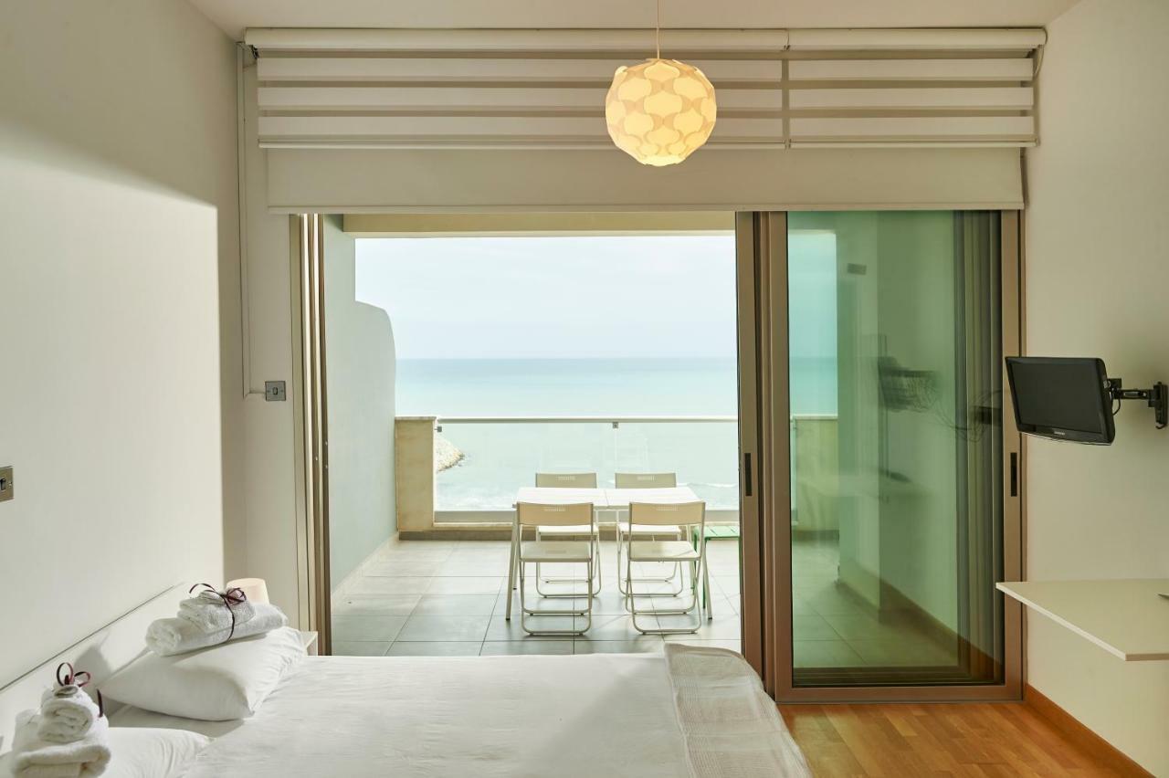 Finikoudes Luxury Apartments 拉纳卡 外观 照片